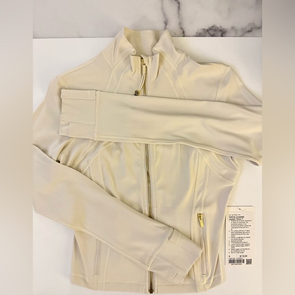lululemon athletica Jackets & Blazers - NWT/ Lululemon Athletica Cream Cropped Define Jacket/ Nulu